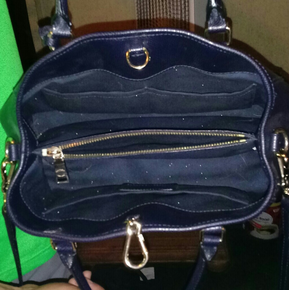 Coach - Picture 5 of 6